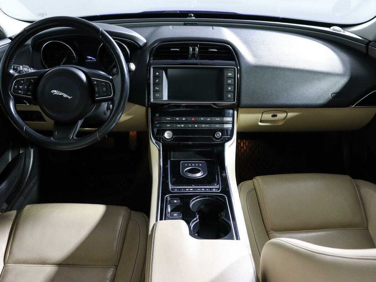 Купить Jaguar XE, 2016, 66 105 км, фото №12