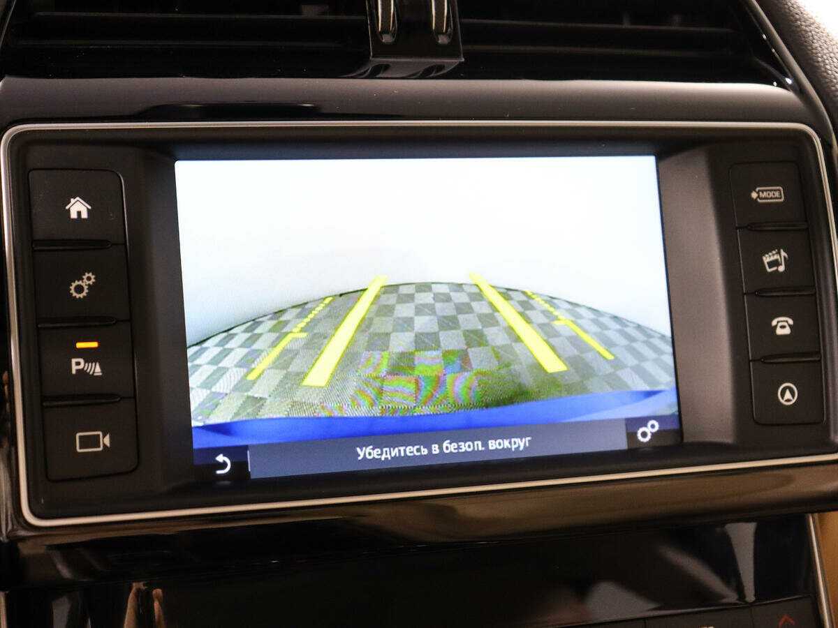 Купить Jaguar XE, 2016, 66 105 км, фото №16