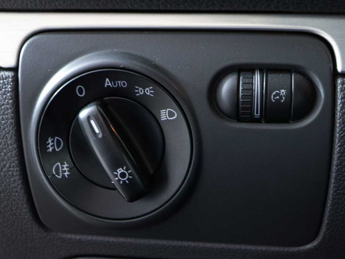 Купить Volkswagen Golf GTI, 2008, 217 225 км, фото №13