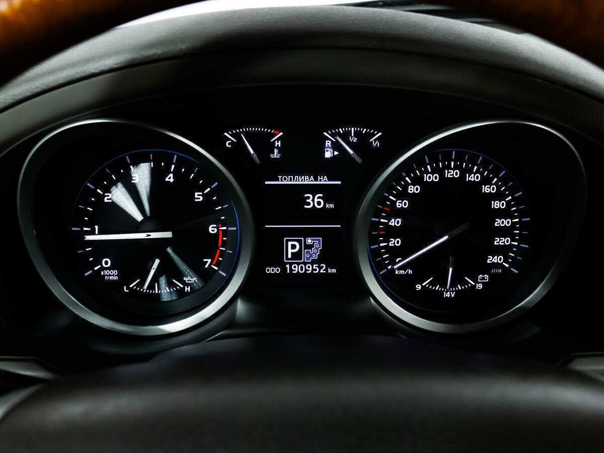 Купить Toyota Land Cruiser, 2012, 190 951 км, фото №10