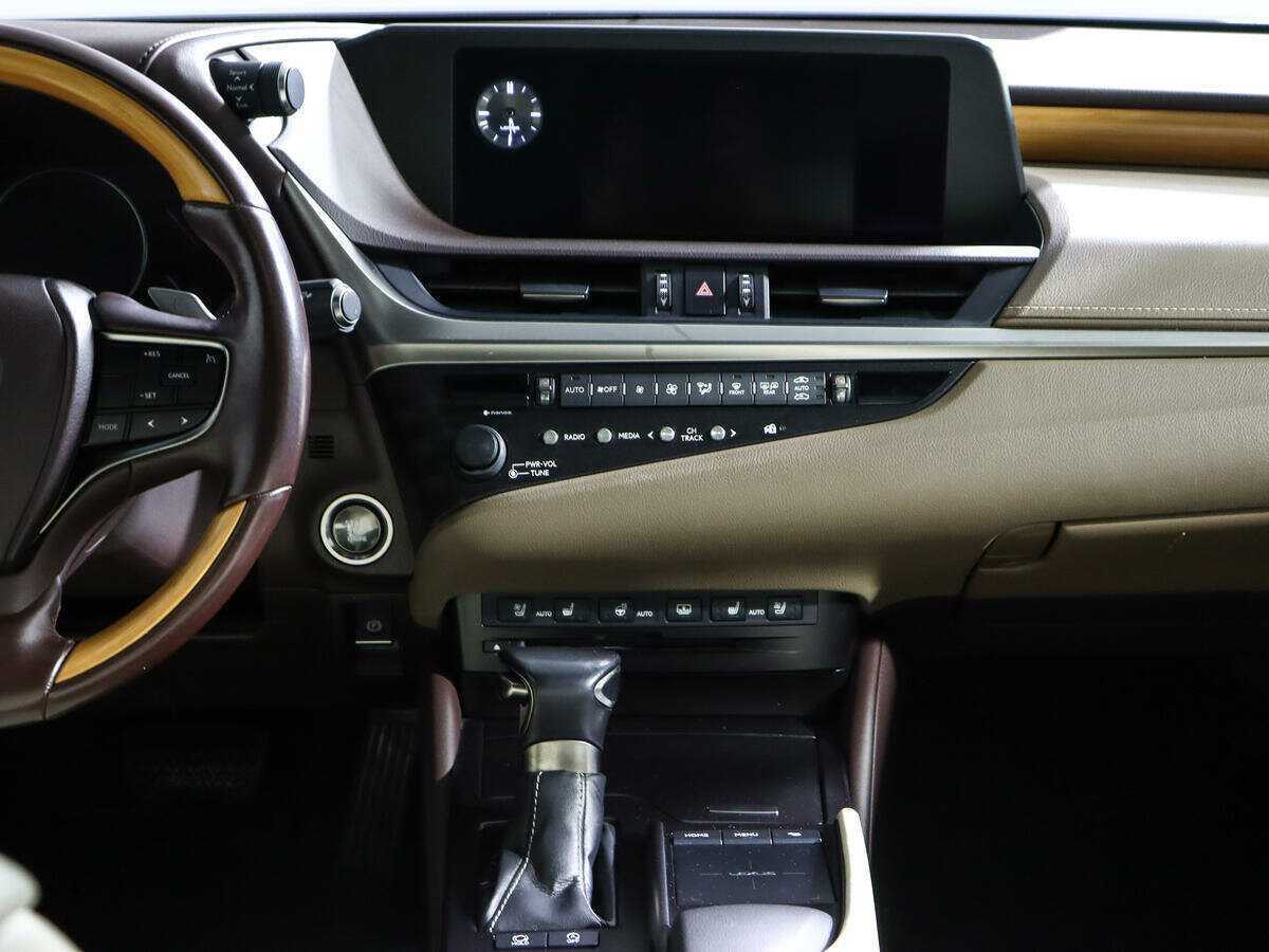 Купить Lexus ES 250, 2018, 153 456 км, фото №13