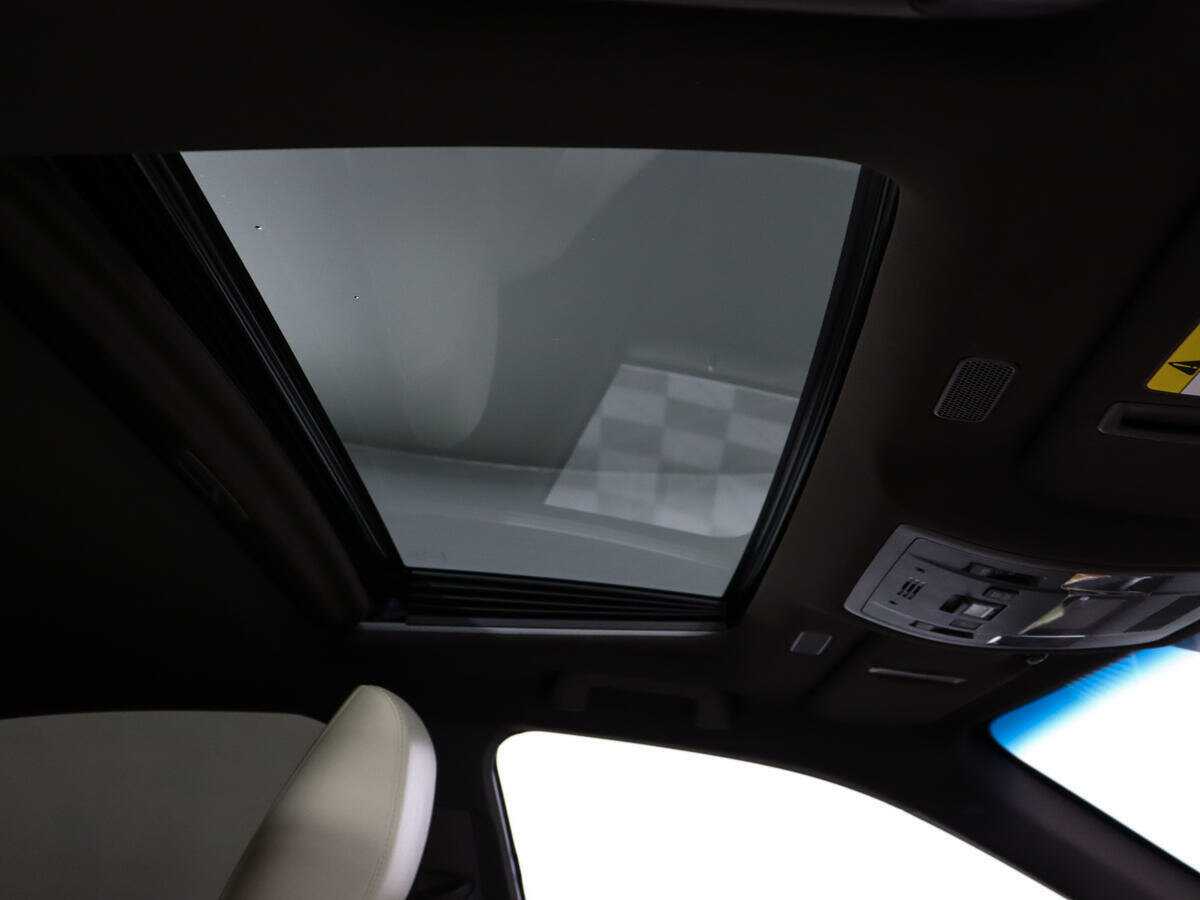 Купить Lexus ES 250, 2018, 153 456 км, фото №17