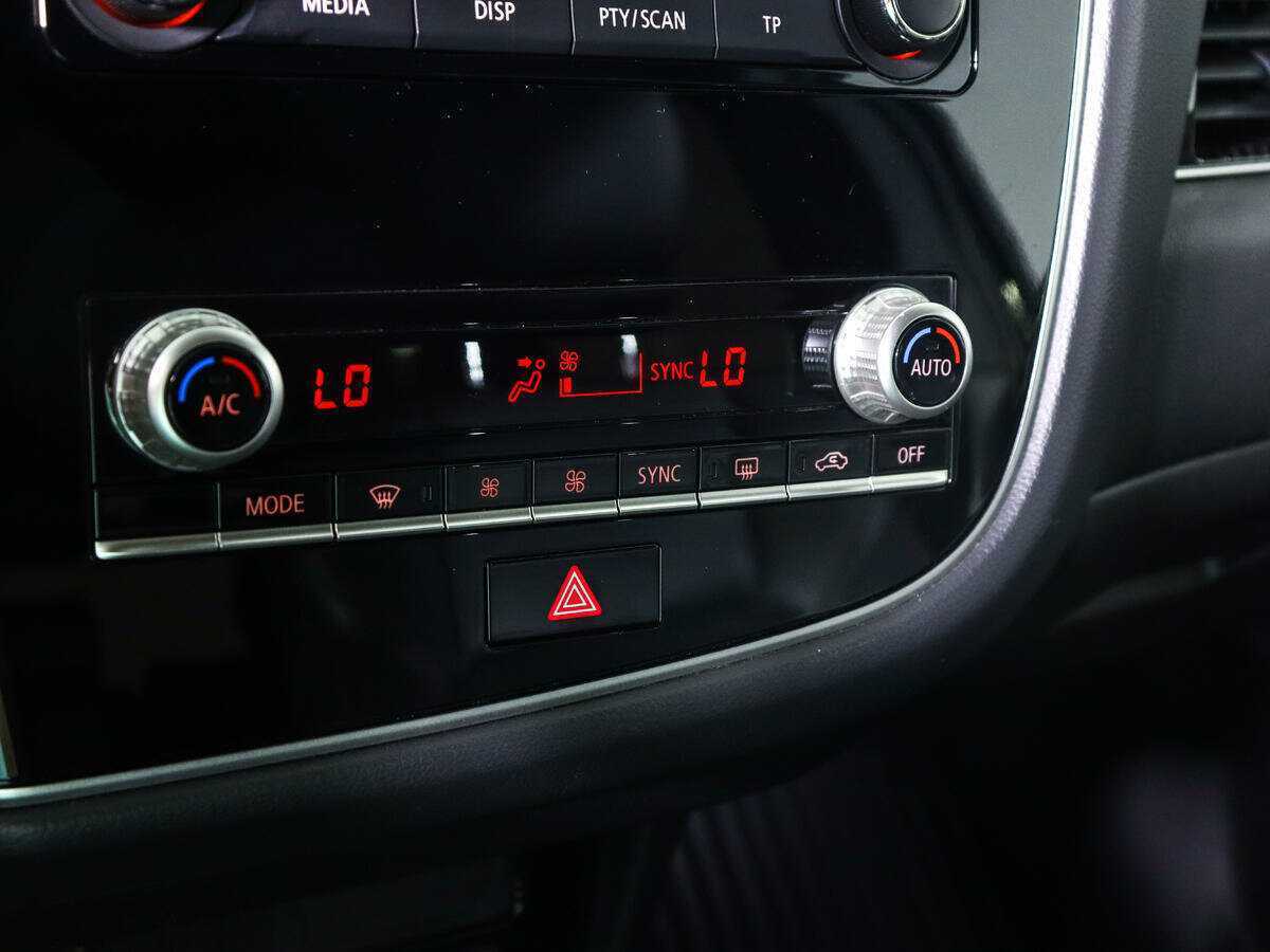 Купить Mitsubishi Outlander, 2020, 69 789 км, фото №14