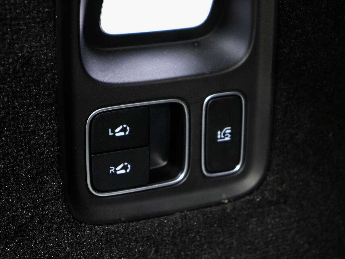 Купить LiXiang L9 44.5 kWh, 2023, 6 184 км, фото №24