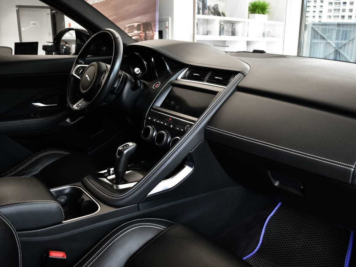 Купить Jaguar E-Pace, 2019, 118 383 км, фото №8