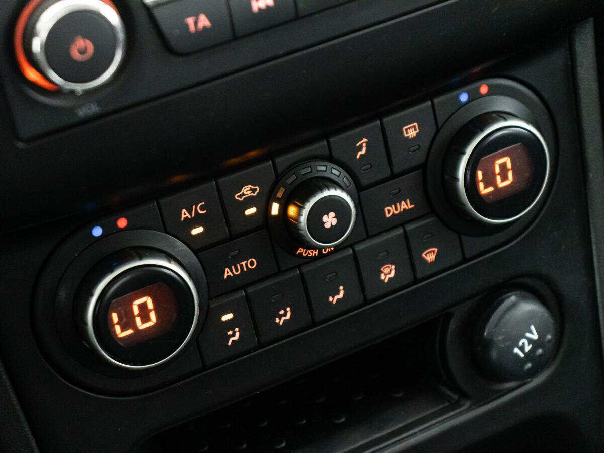 Купить Nissan Qashqai, 2011, 390 179 км, фото №13