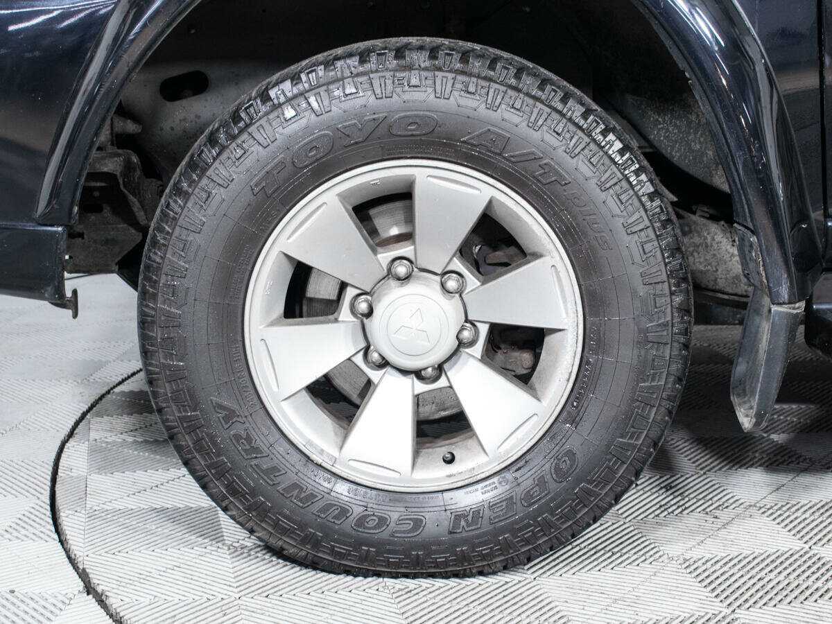 Купить Mitsubishi Pajero Sport, 2008, 245 836 км, фото №17