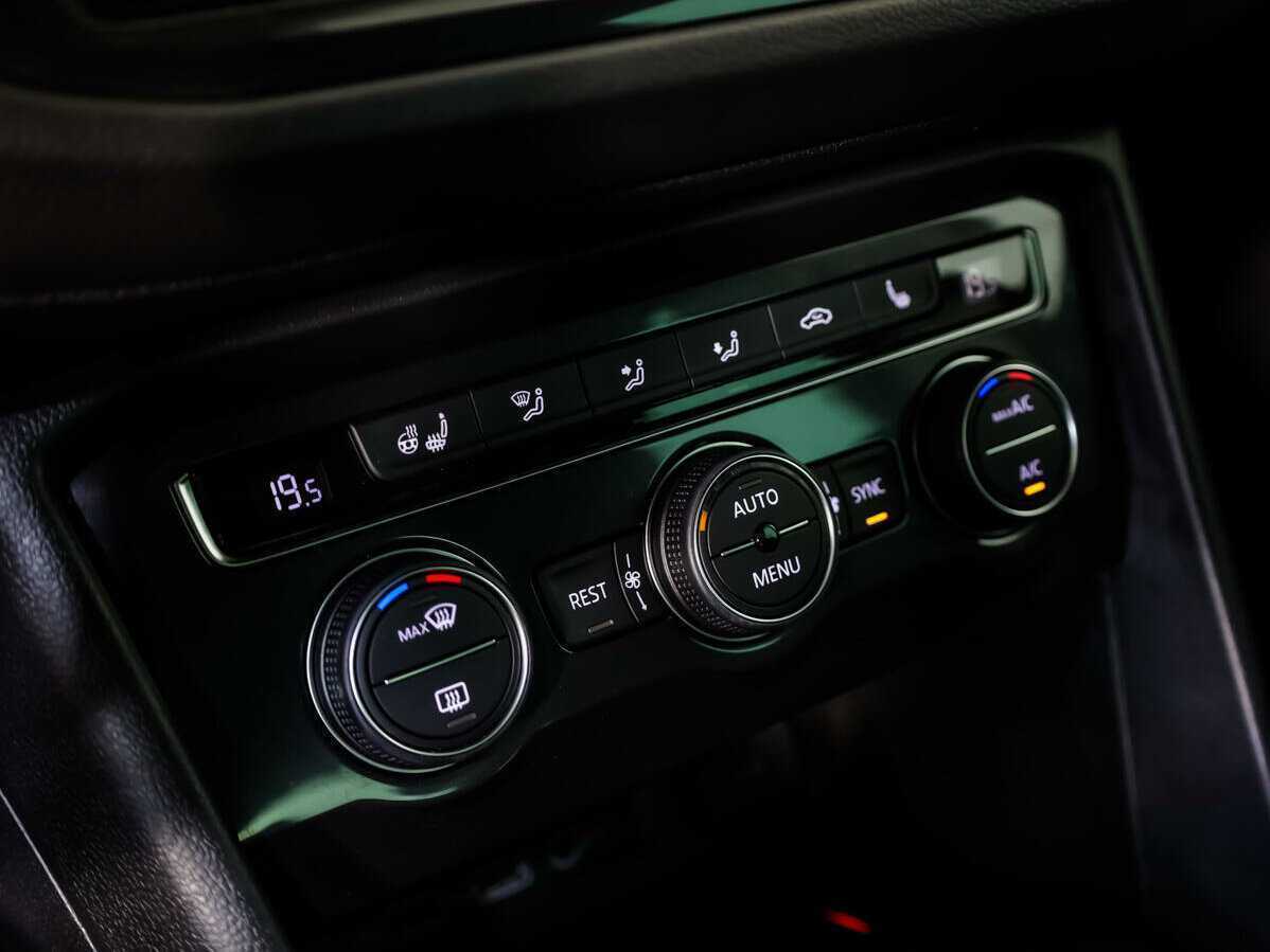 Купить Volkswagen Tiguan, 2018, 58 273 км, фото №13