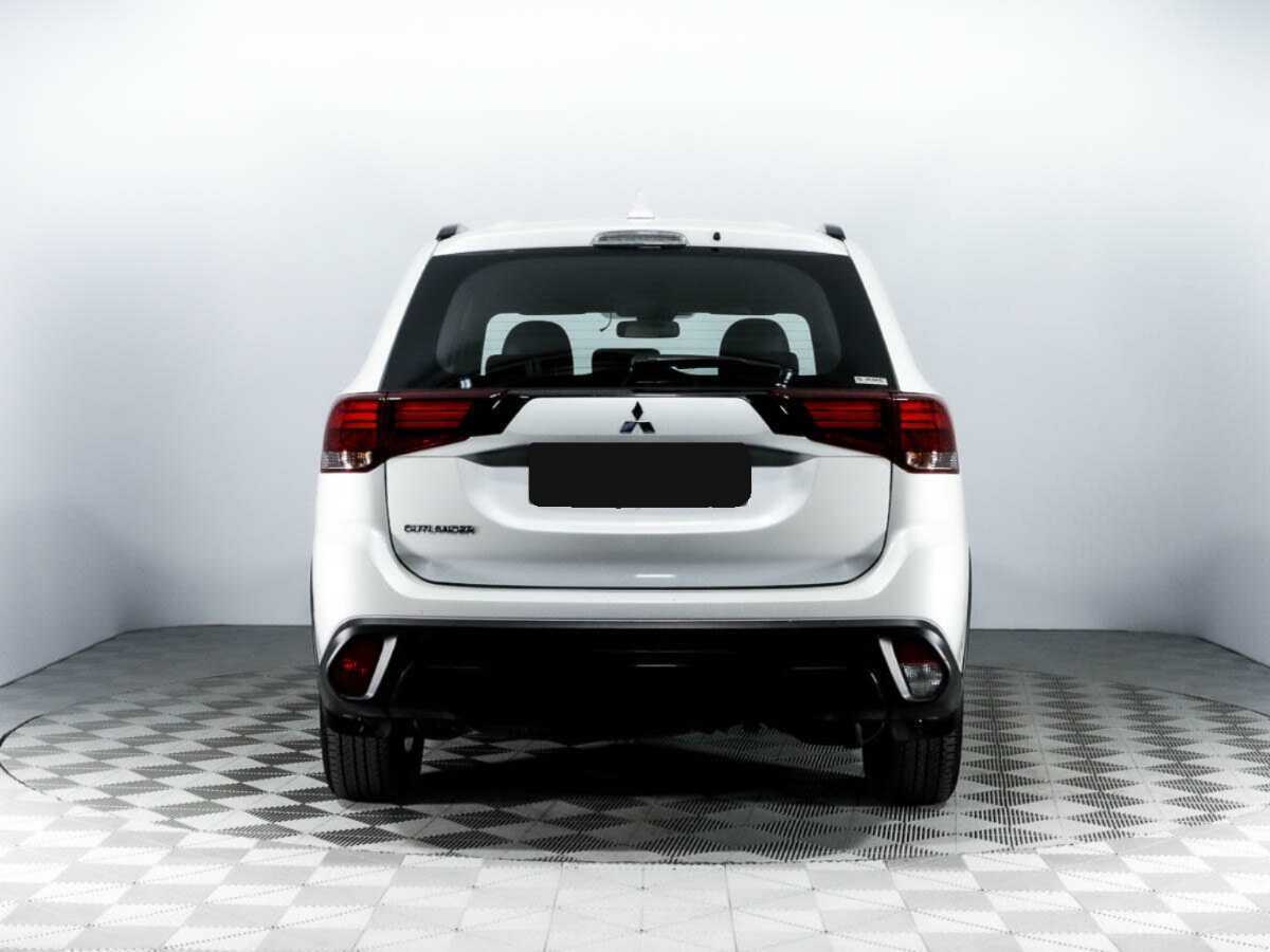 Купить Mitsubishi Outlander, 2021, 12 410 км, фото №6