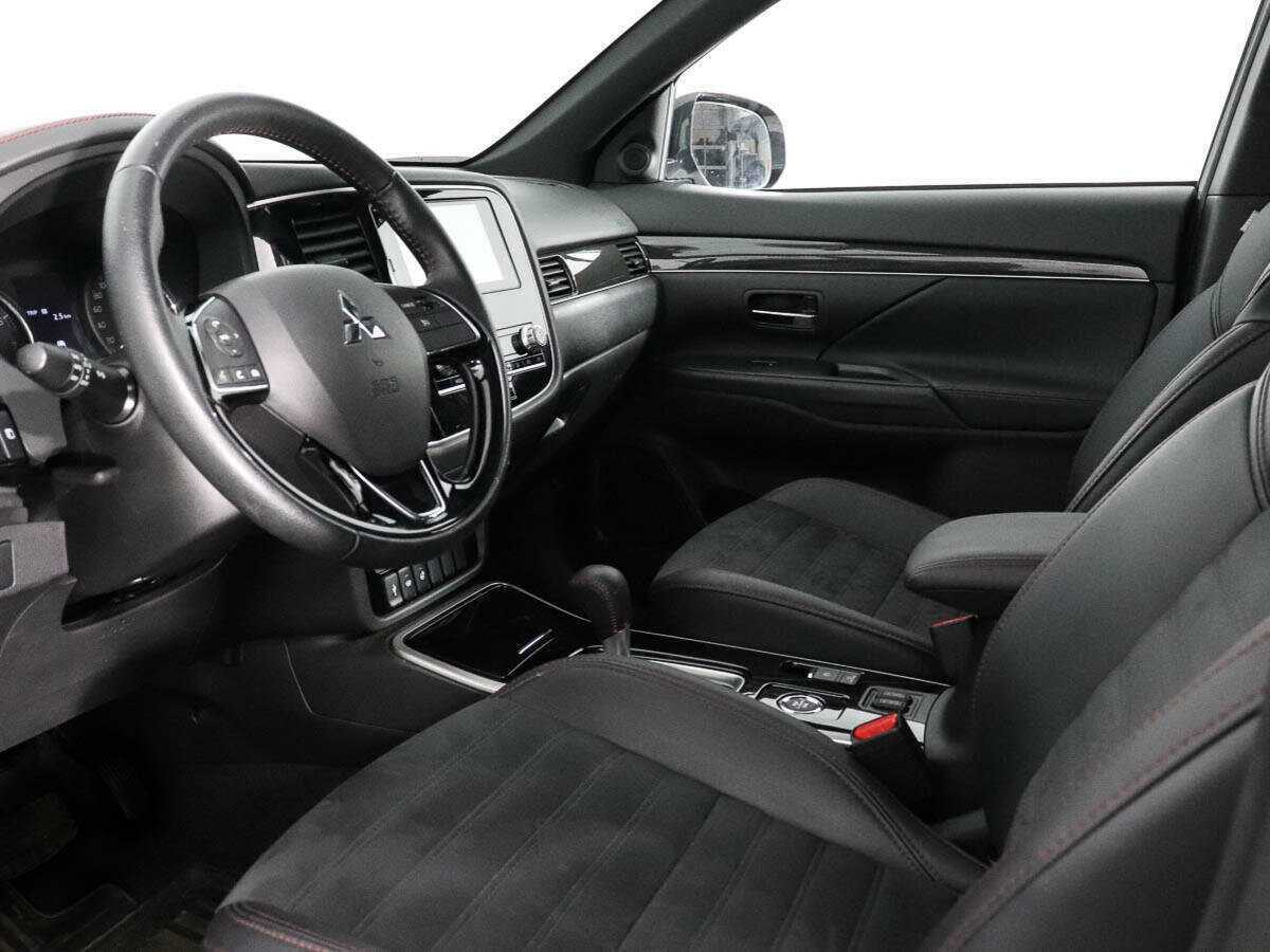 Купить Mitsubishi Outlander, 2021, 12 410 км, фото №11