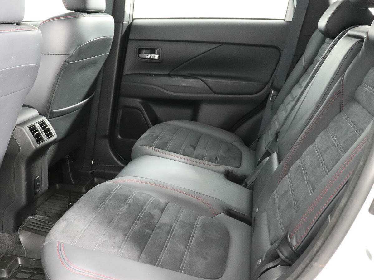 Купить Mitsubishi Outlander, 2021, 12 410 км, фото №13