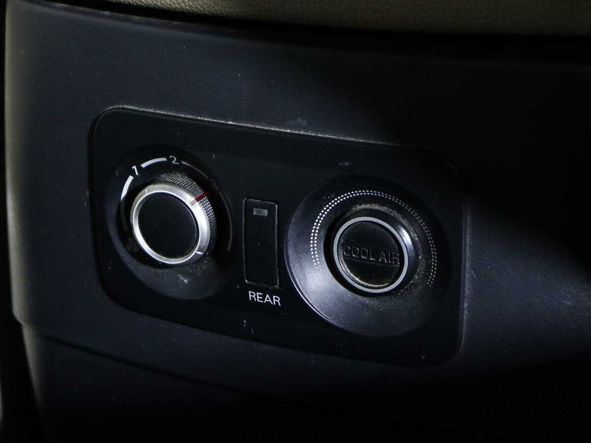 Купить Mitsubishi Pajero, 2017, 100 000 км, фото №16