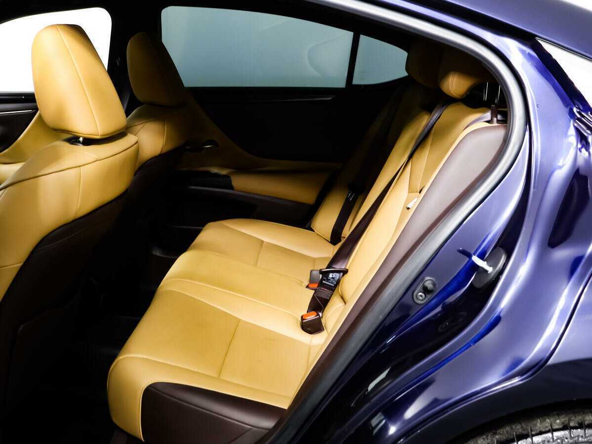 Купить Lexus ES 250, 2021, 98 816 км, фото №12