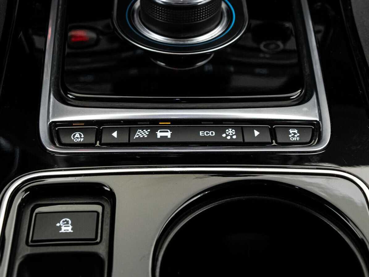 Купить Jaguar XE, 2017, 89 027 км, фото №19