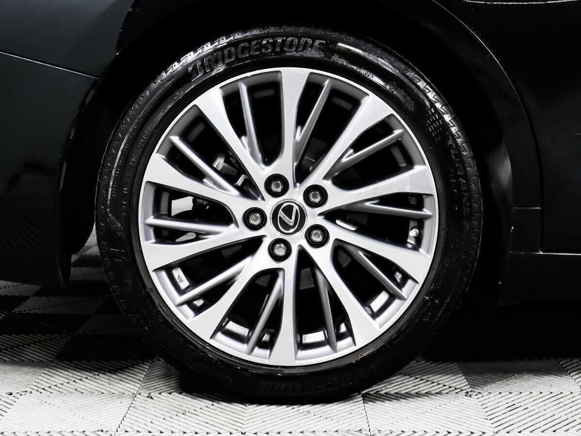 Купить Lexus ES 250, 2020, 130 224 км, фото №14