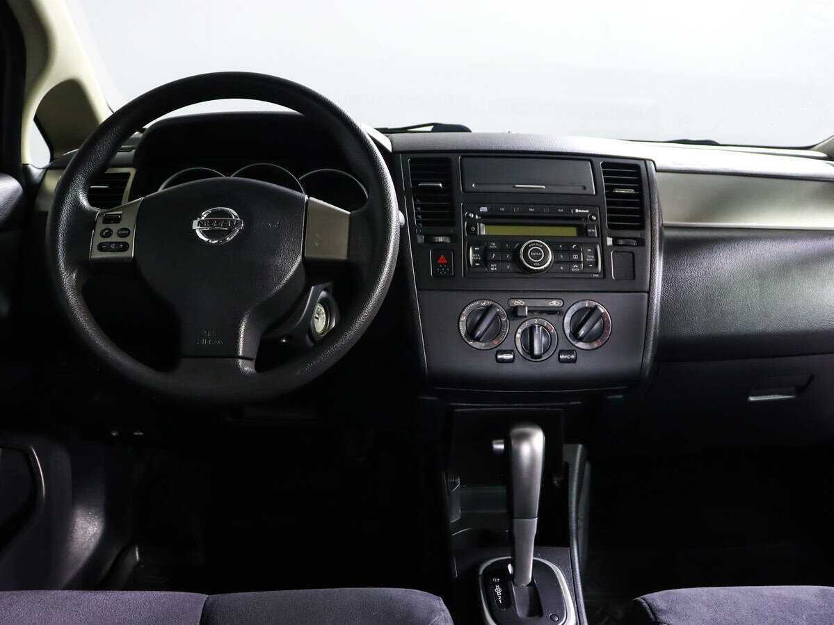 Купить Nissan Tiida, 2010, 79 000 км, фото №10
