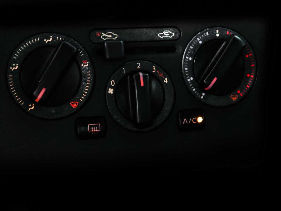 Купить Nissan Tiida, 2010, 79 000 км, фото №13