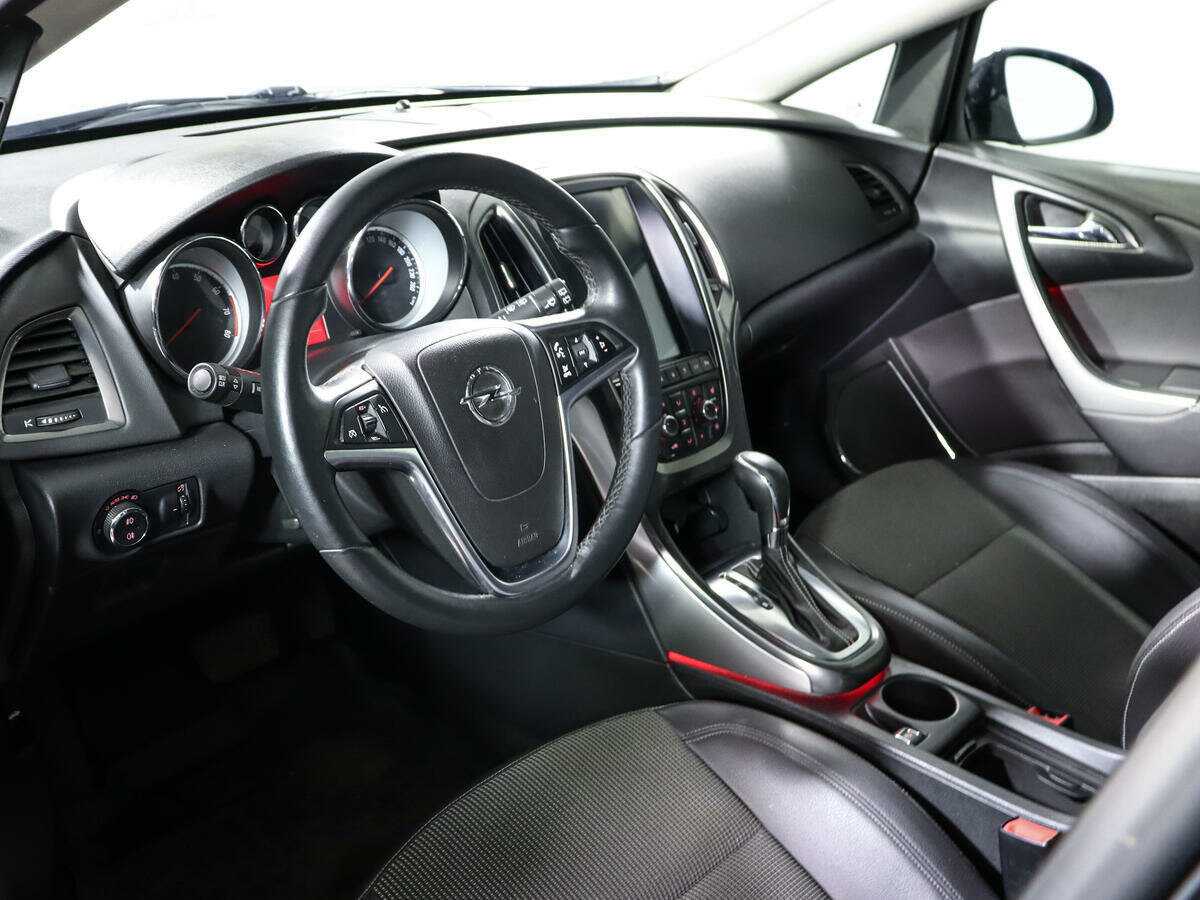 Купить Opel Astra, 2011, 104 600 км, фото №12