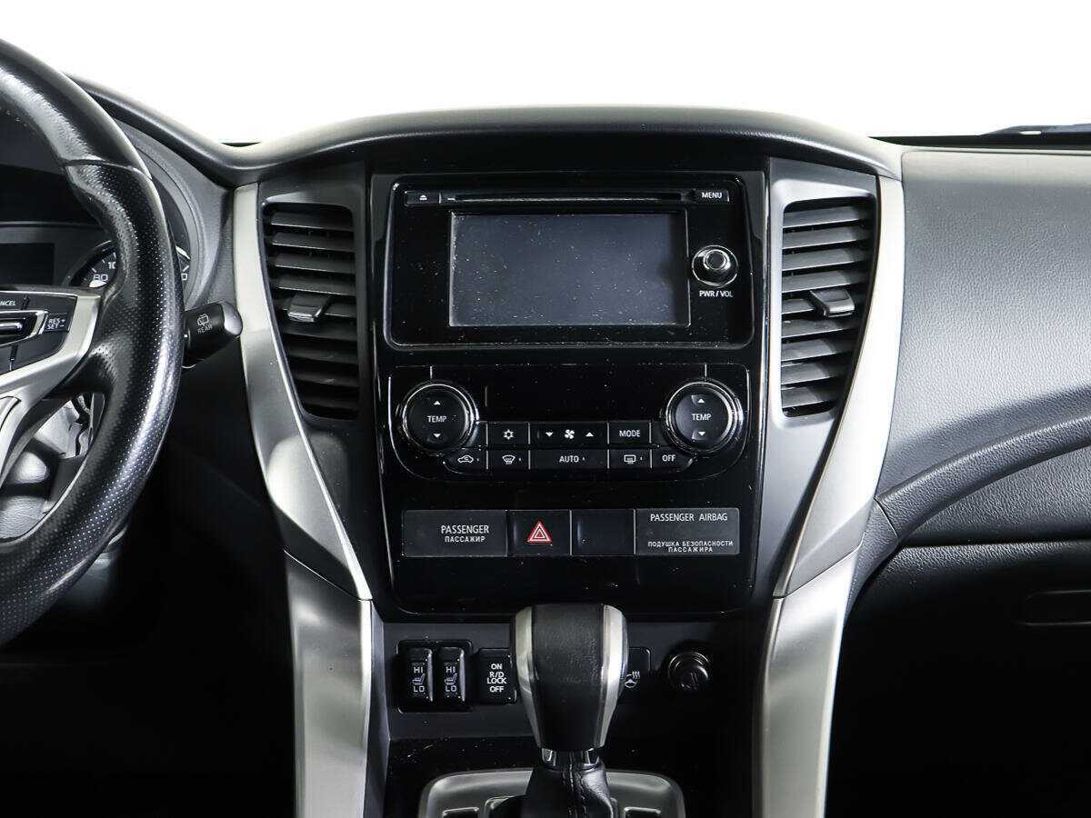 Купить Mitsubishi Pajero Sport, 2016, 91 794 км, фото №12