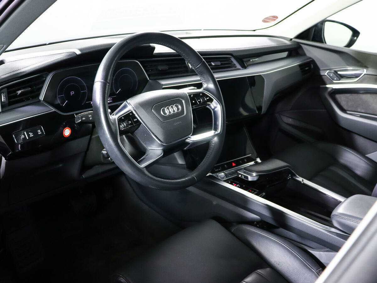 Купить Audi e-tron 55, 2019, 66 504 км, фото №12