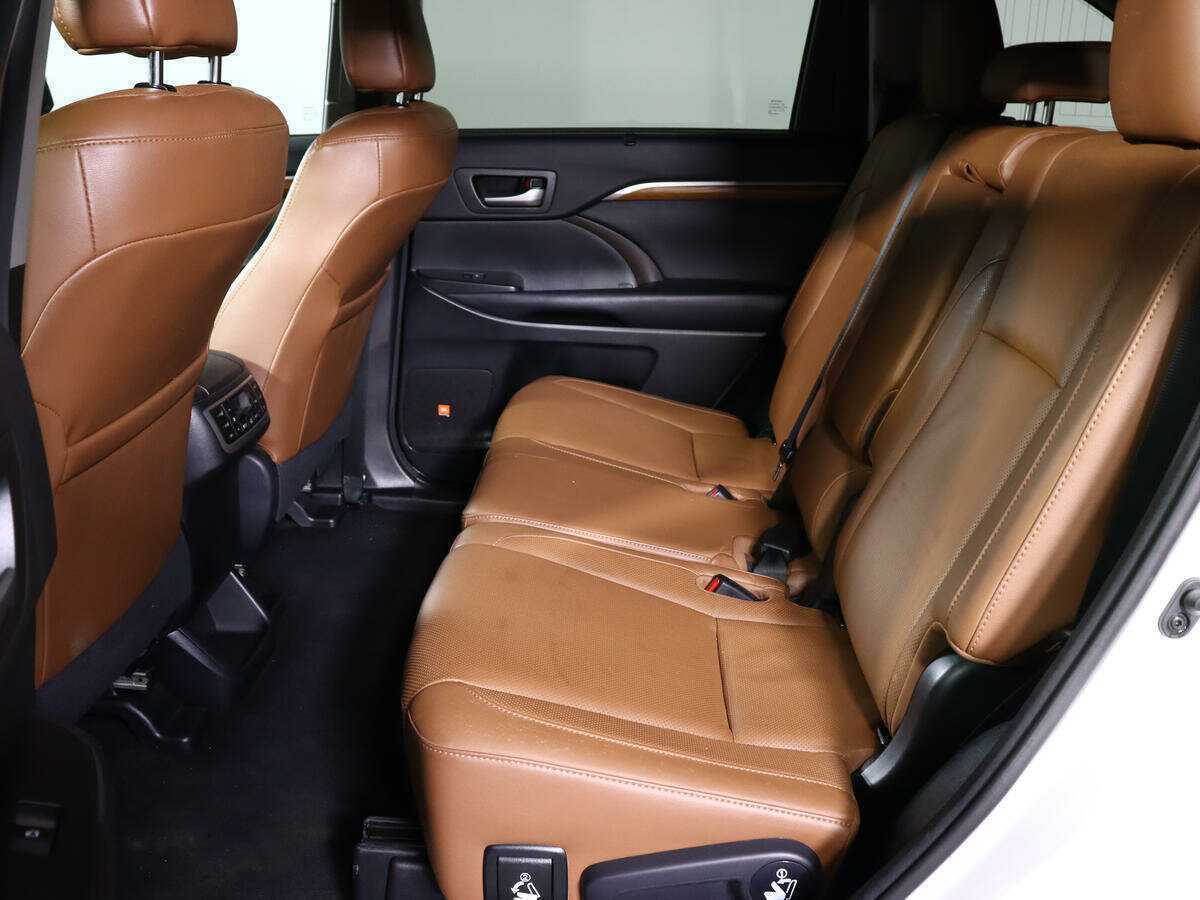 Купить Toyota Highlander, 2017, 46 059 км, фото №7