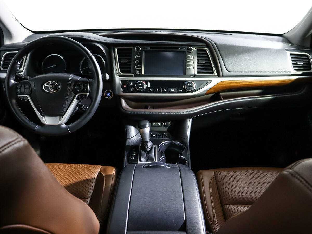 Купить Toyota Highlander, 2017, 46 059 км, фото №10