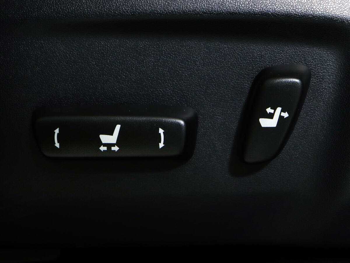 Купить Toyota Fortuner, 2017, 63 500 км, фото №17