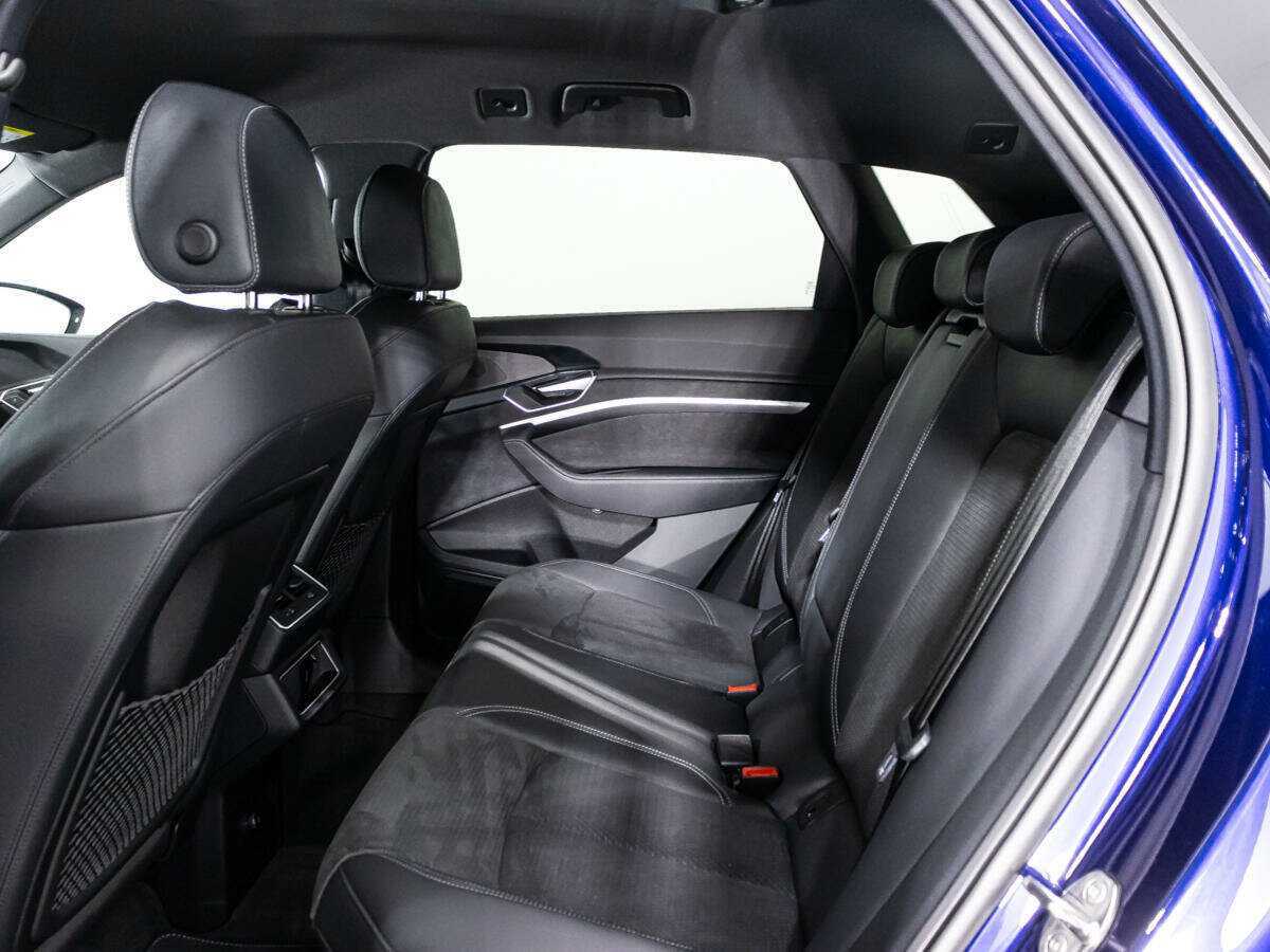 Купить Audi e-tron 50, 2022, 13 230 км, фото №8