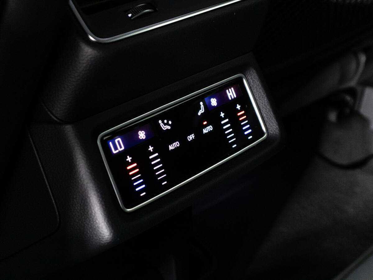 Купить Audi e-tron 50, 2022, 13 230 км, фото №17