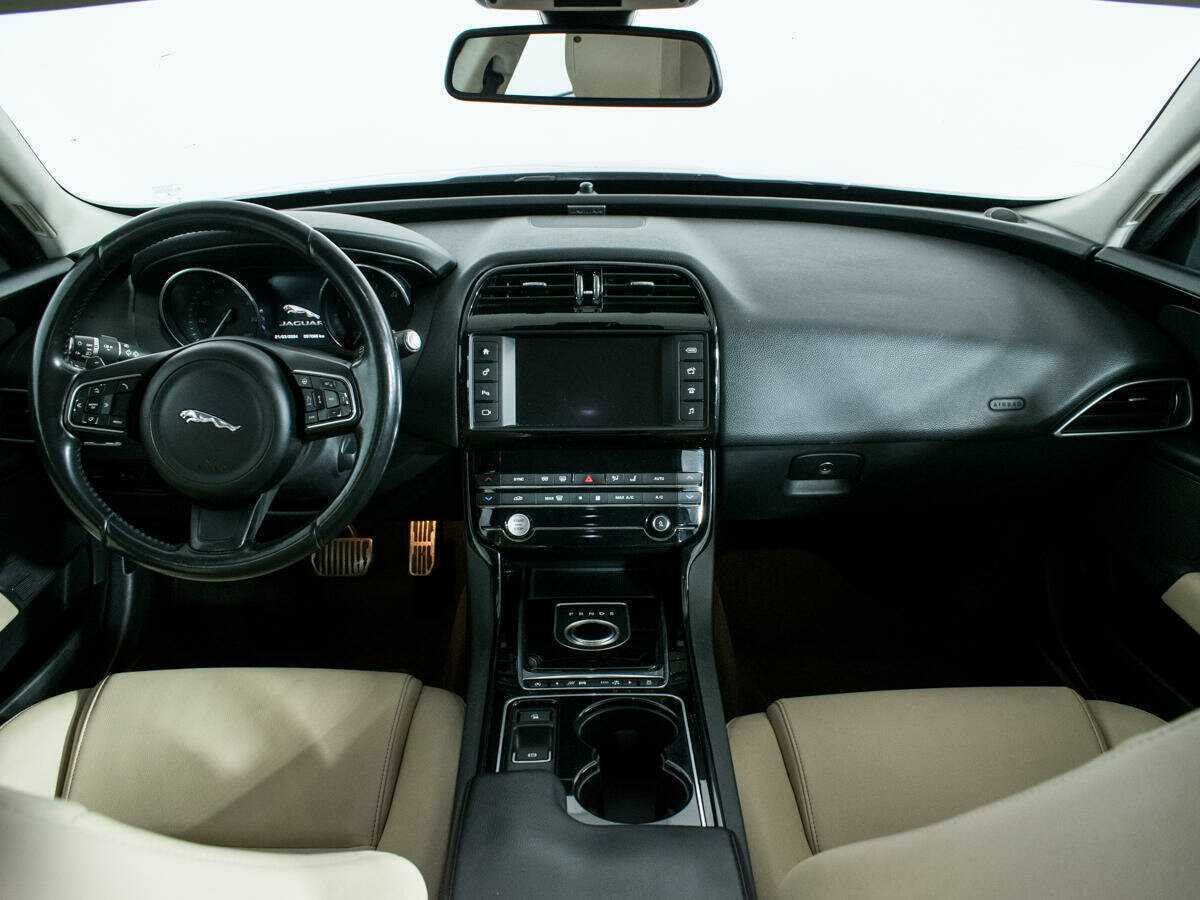 Купить Jaguar XE, 2016, 88 000 км, фото №12