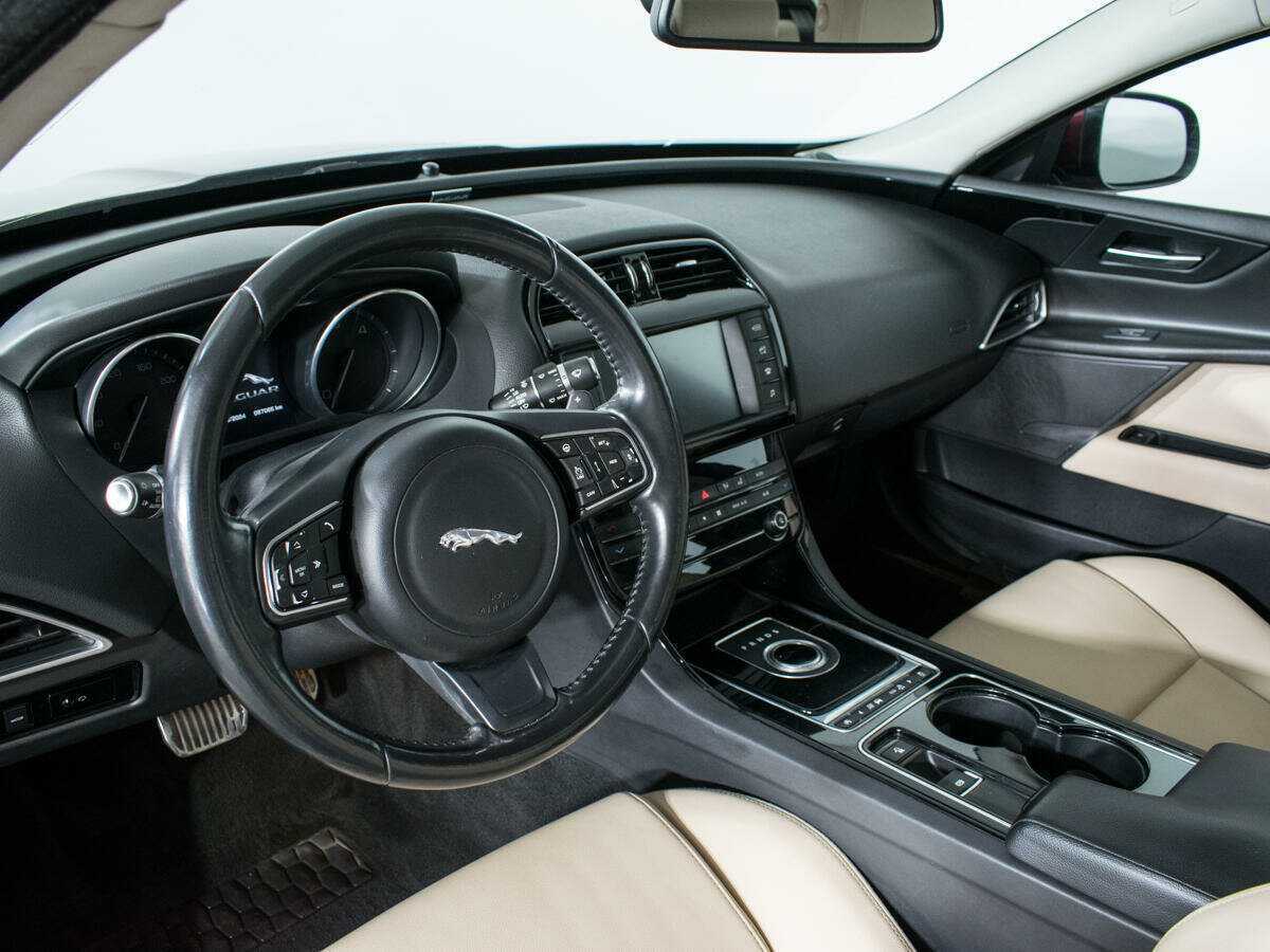 Купить Jaguar XE, 2016, 88 000 км, фото №13