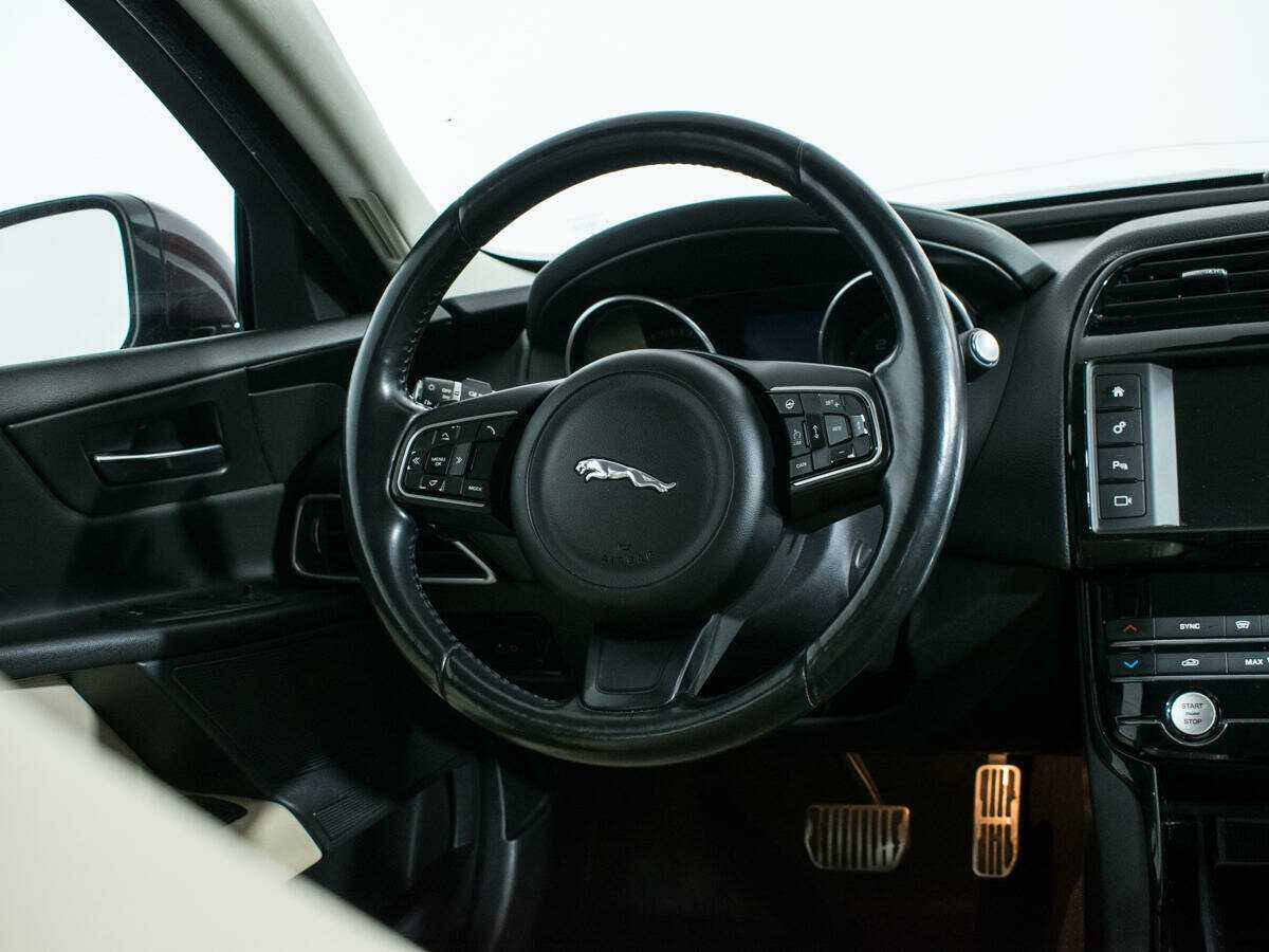 Купить Jaguar XE, 2016, 88 000 км, фото №14