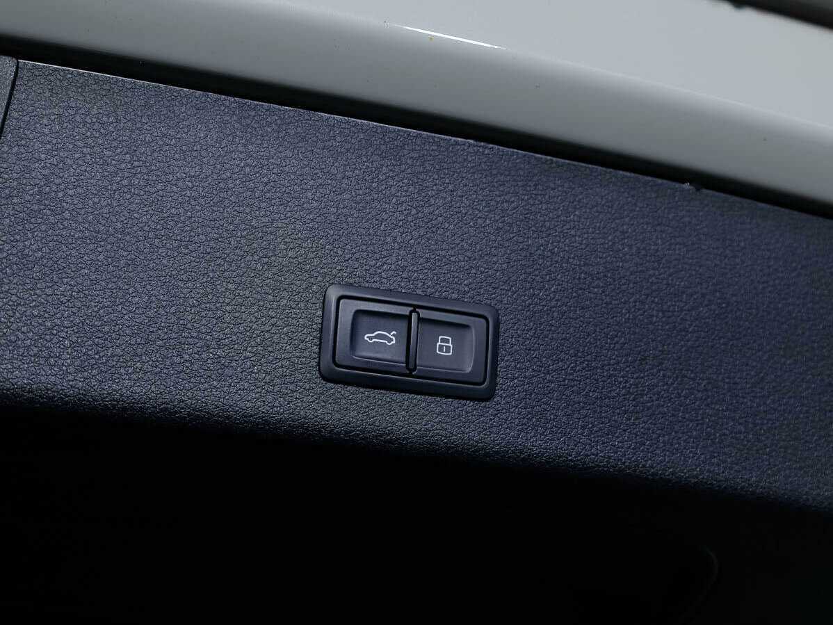 Купить Audi e-tron 50, 2021, 32 902 км, фото №9