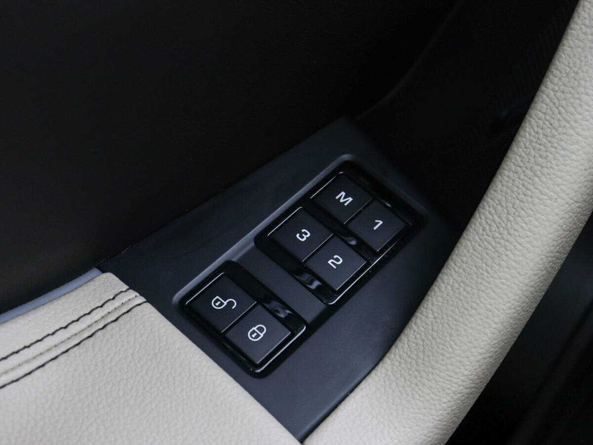 Купить Jaguar F-Pace, 2016, 117 358 км, фото №16