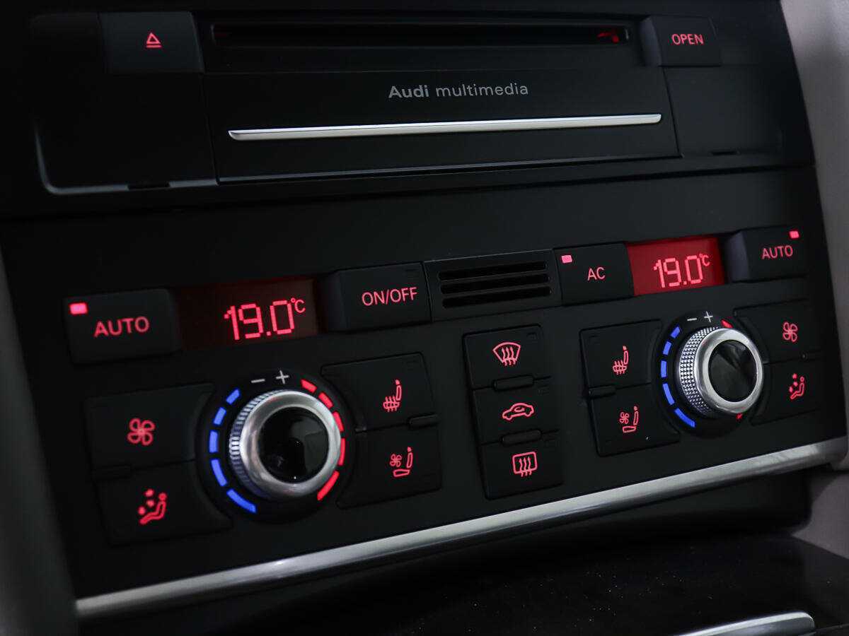 Купить Audi Q7, 2010, 231 342 км, фото №24