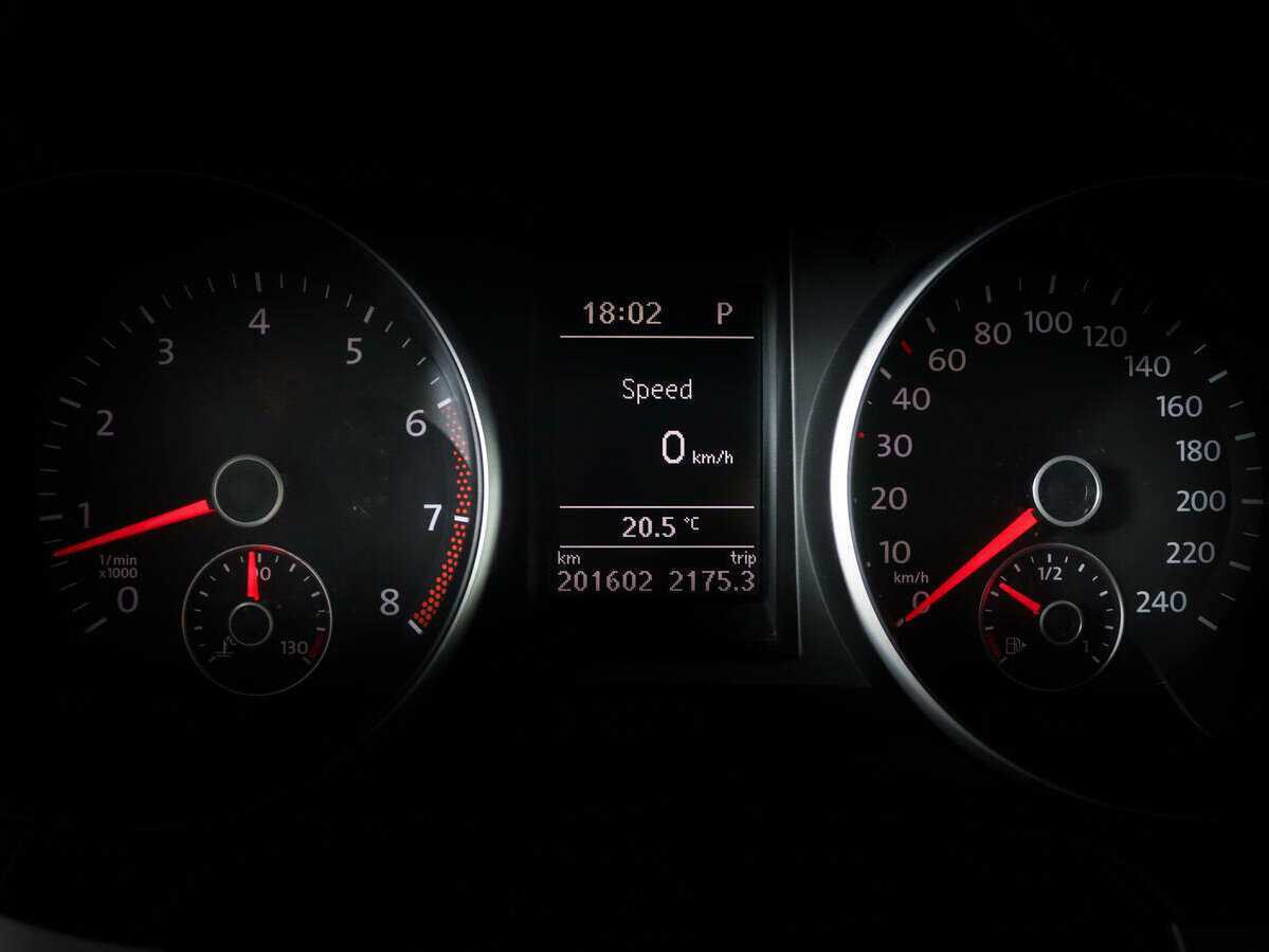 Купить Volkswagen Golf, 2009, 201 601 км, фото №11