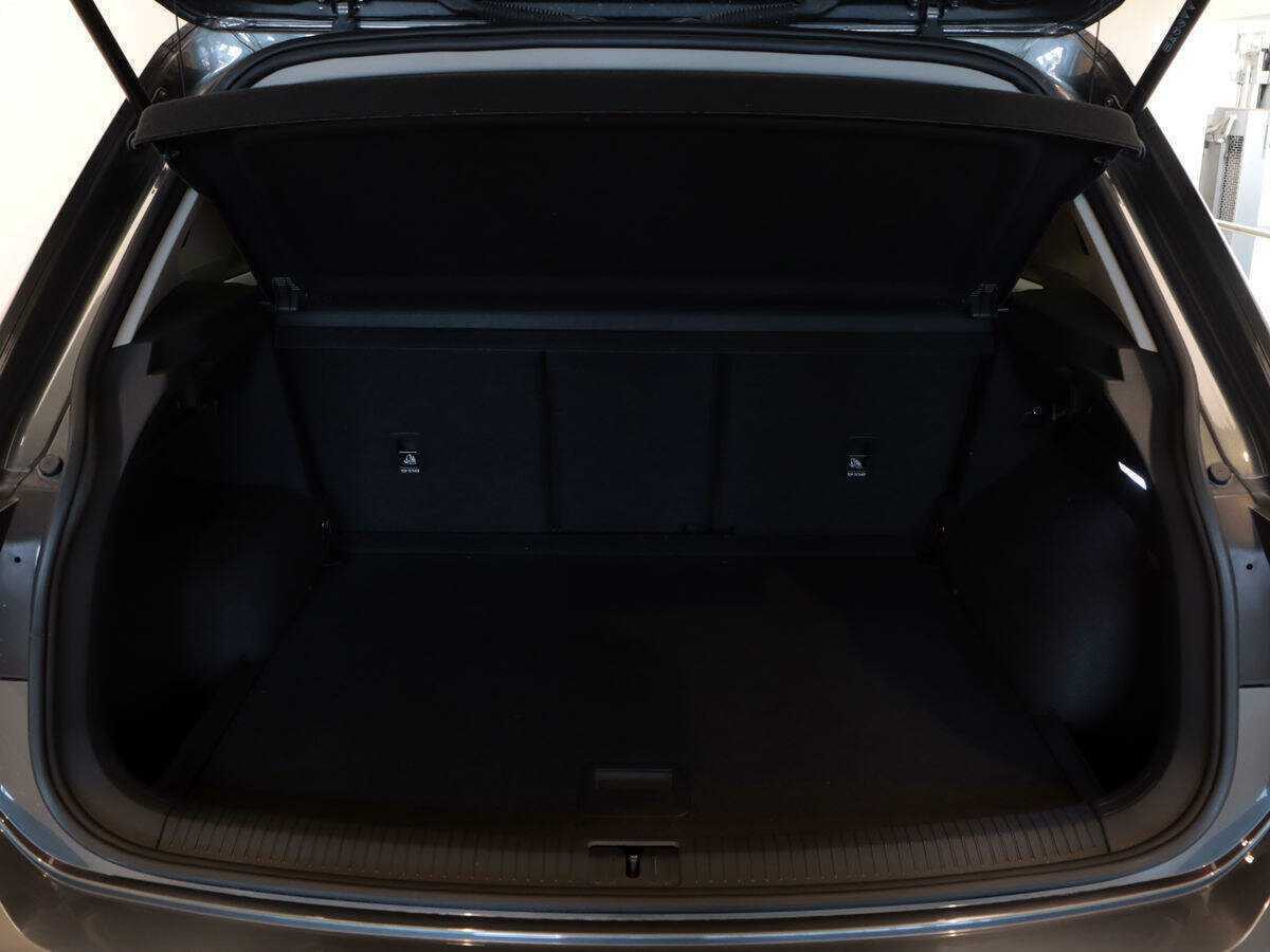 Купить Volkswagen Tiguan, 2022, 6 950 км, фото №10