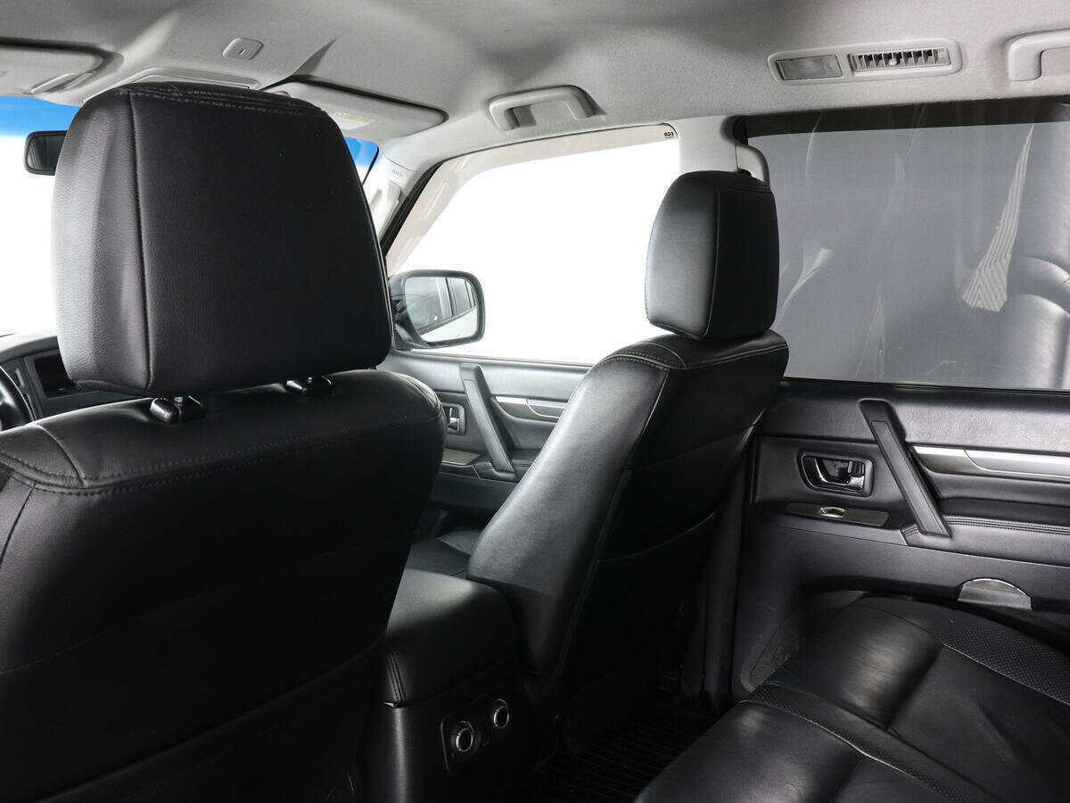 Купить Mitsubishi Pajero, 2011, 239 343 км, фото №12