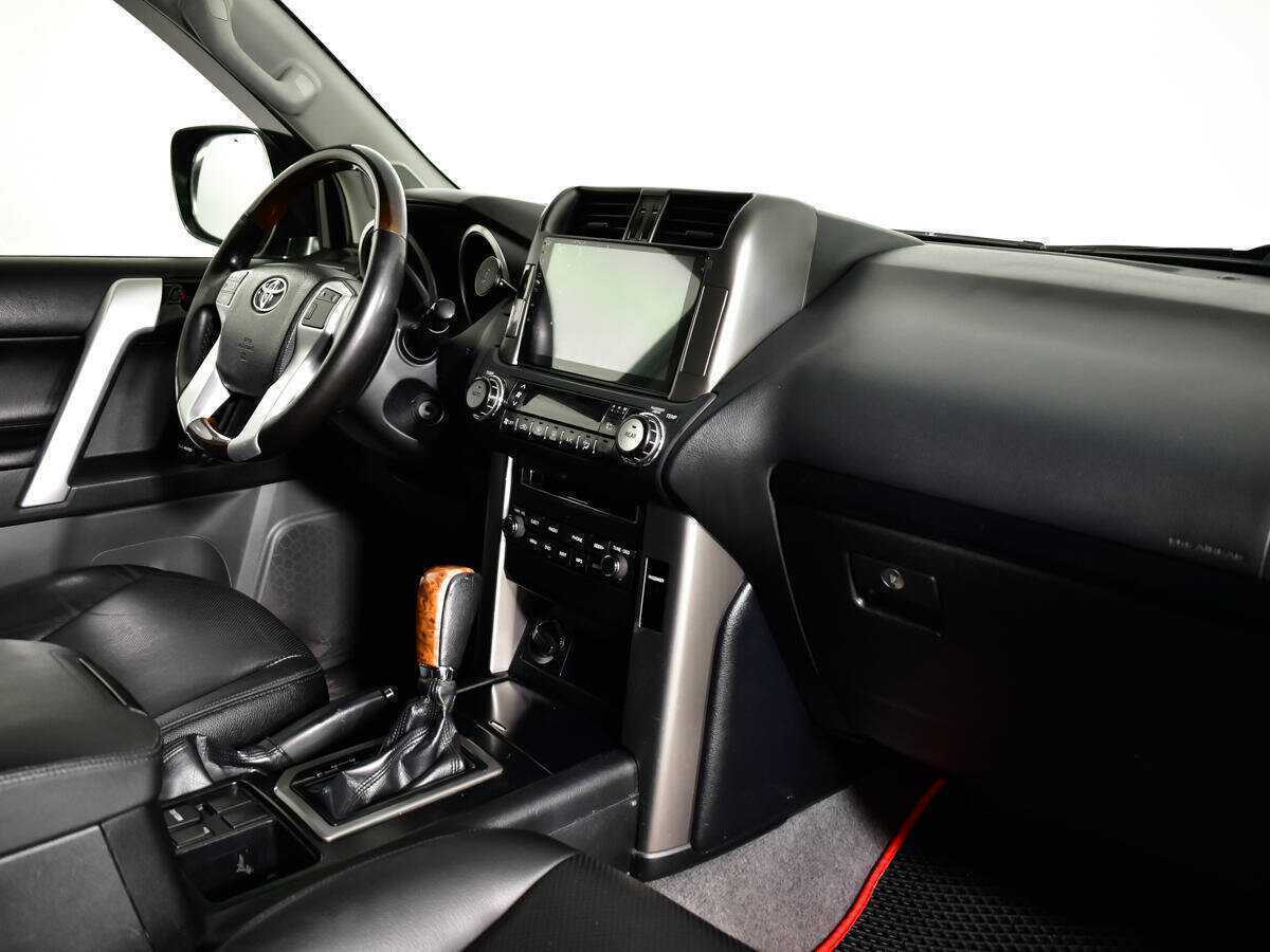 Купить Toyota Land Cruiser Prado, 2011, 211 729 км, фото №9