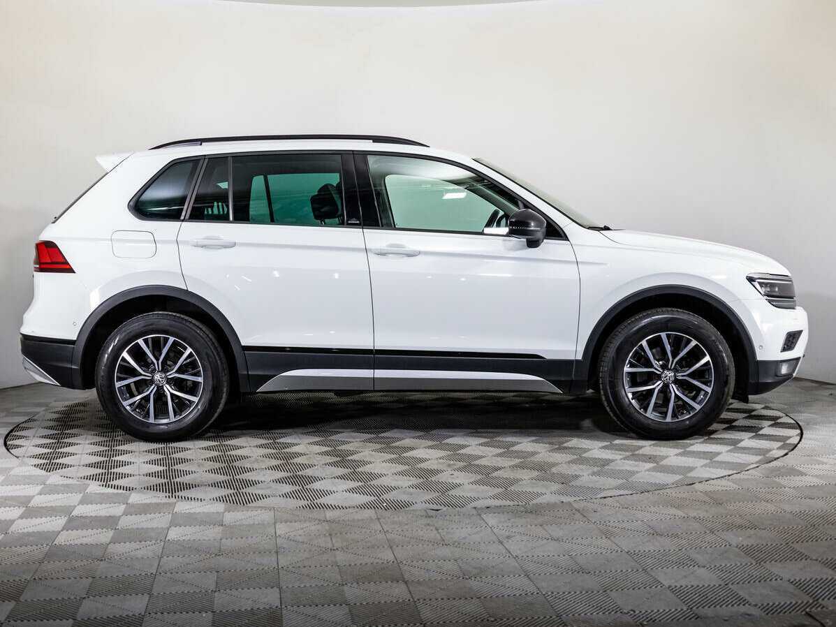 Купить Volkswagen Tiguan, 2019, 132 813 км, фото №4