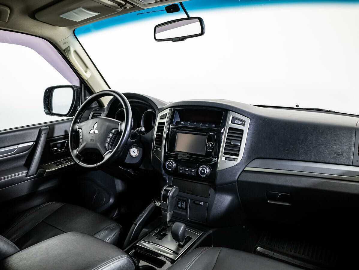 Купить Mitsubishi Pajero, 2018, 70 500 км, фото №7