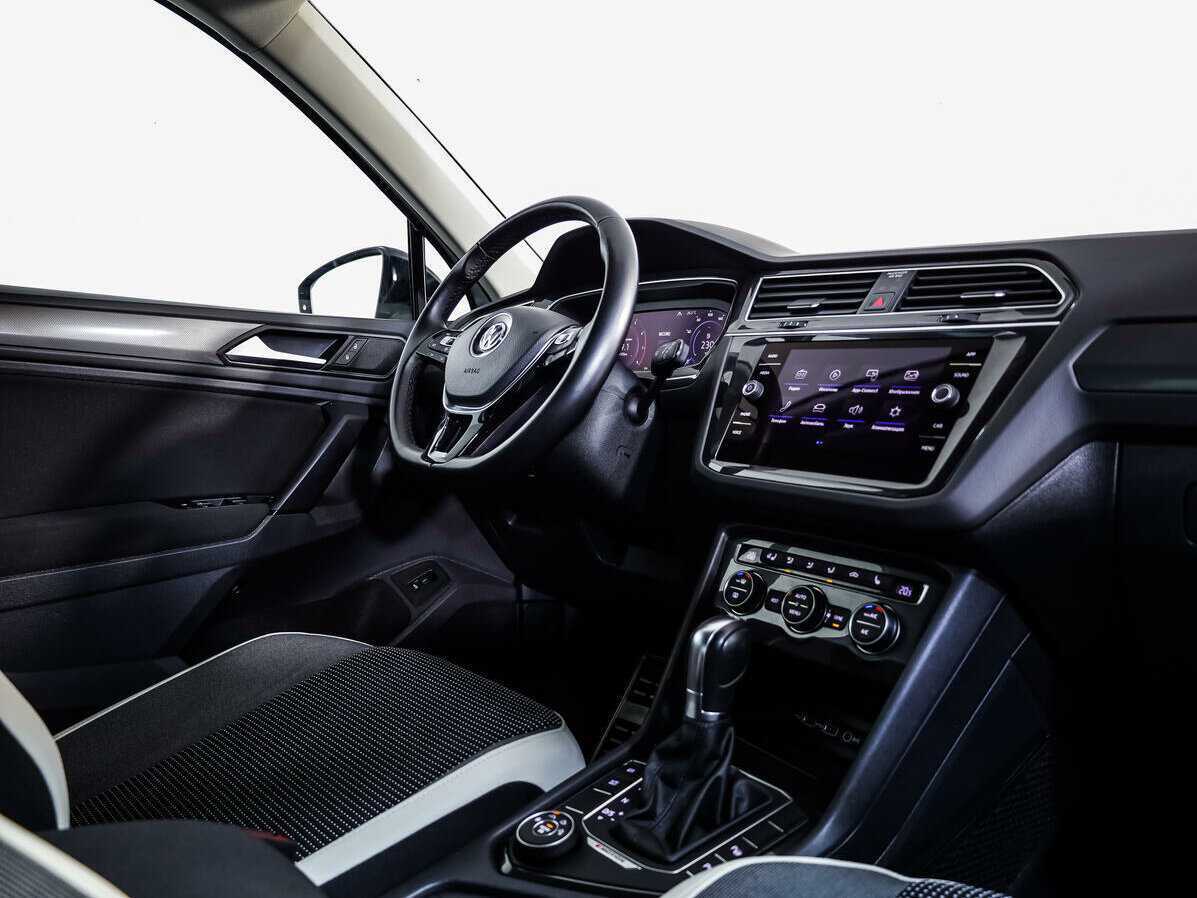 Купить Volkswagen Tiguan, 2019, 8 211 км, фото №8
