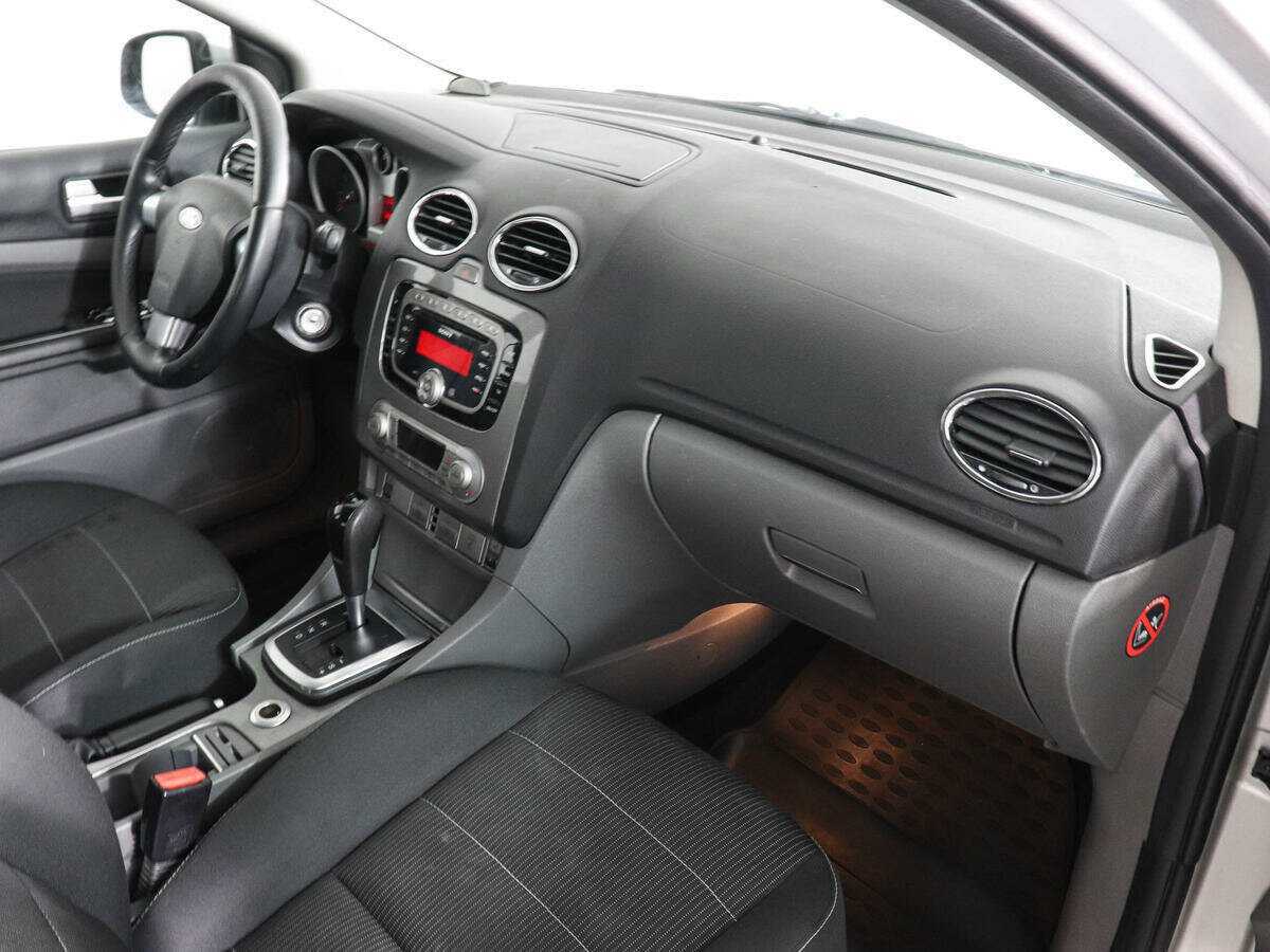 Купить Ford Focus, 2010, 206 929 км, фото №10