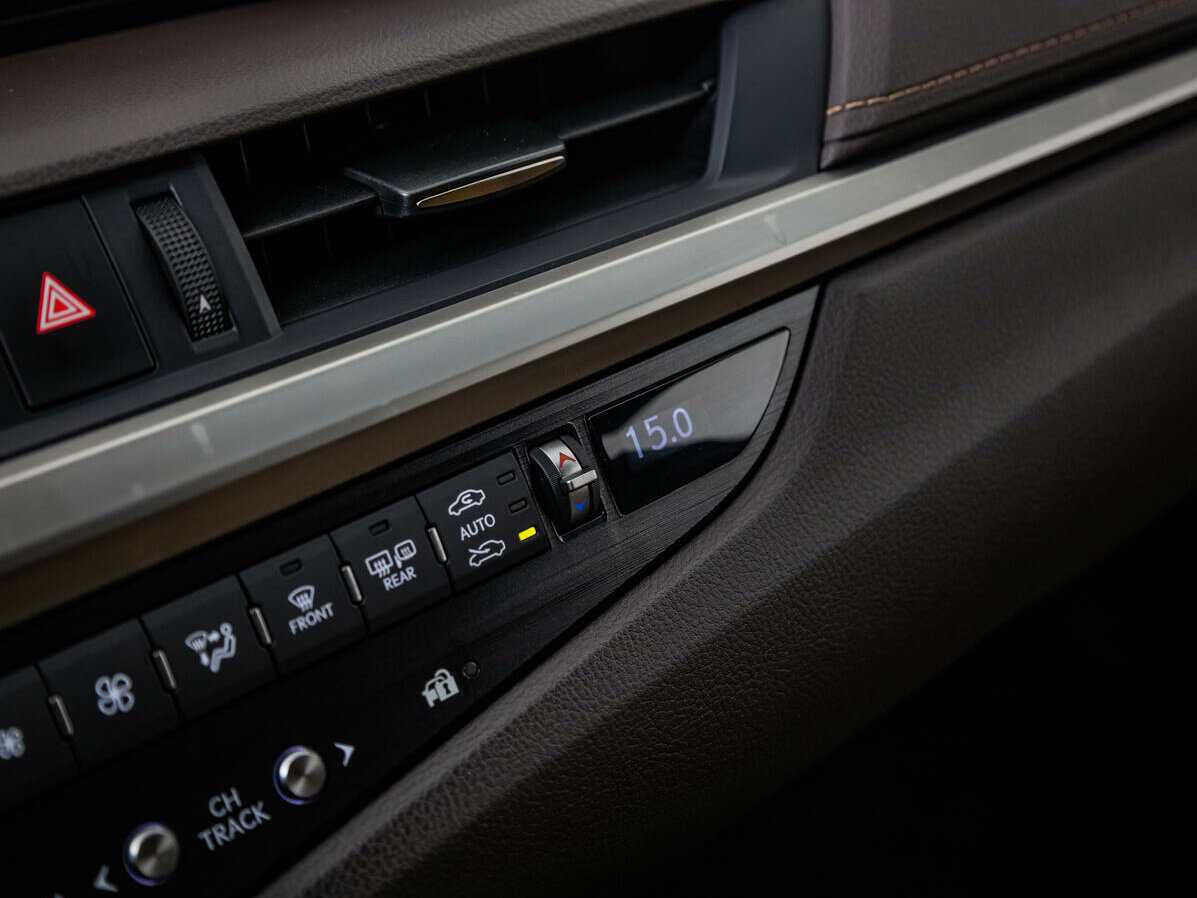 Купить Lexus ES 250, 2020, 56 859 км, фото №20