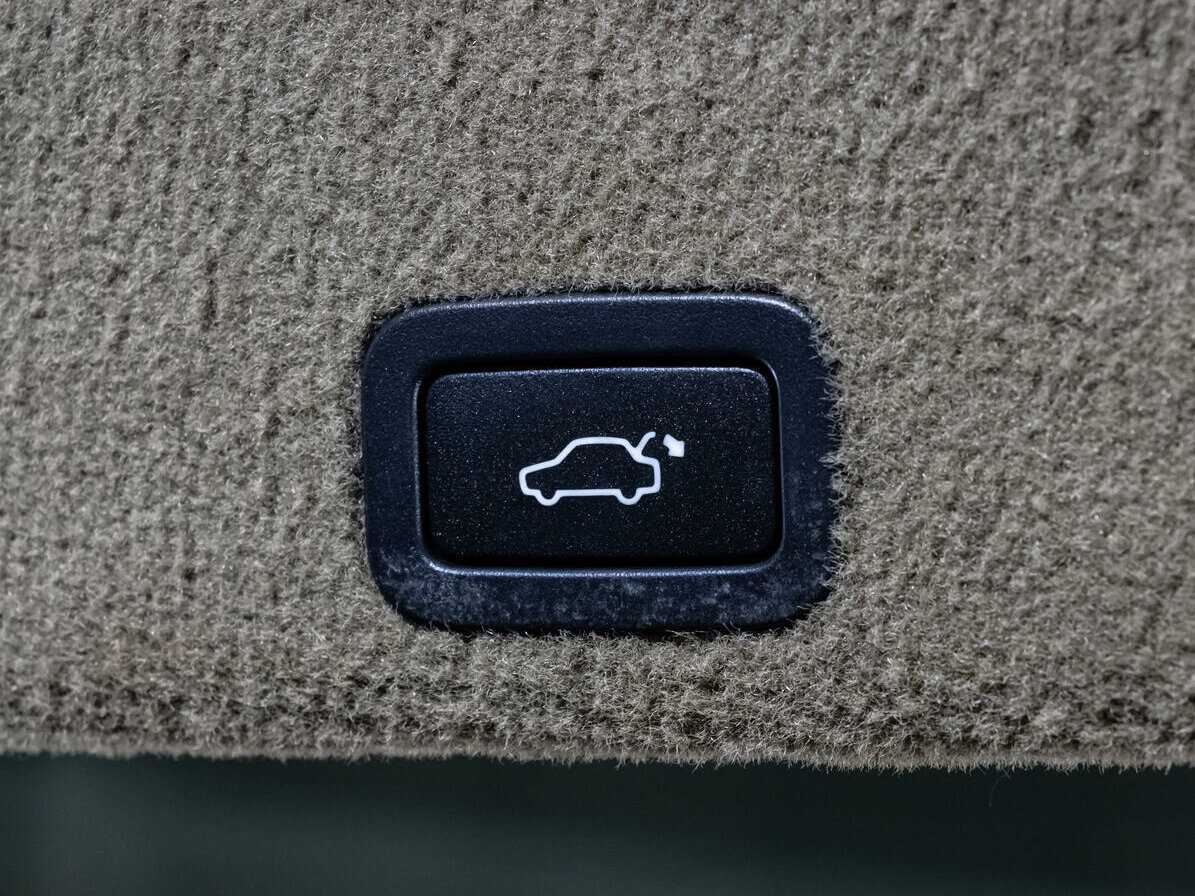 Купить Volvo XC60, 2011, 170 859 км, фото №16