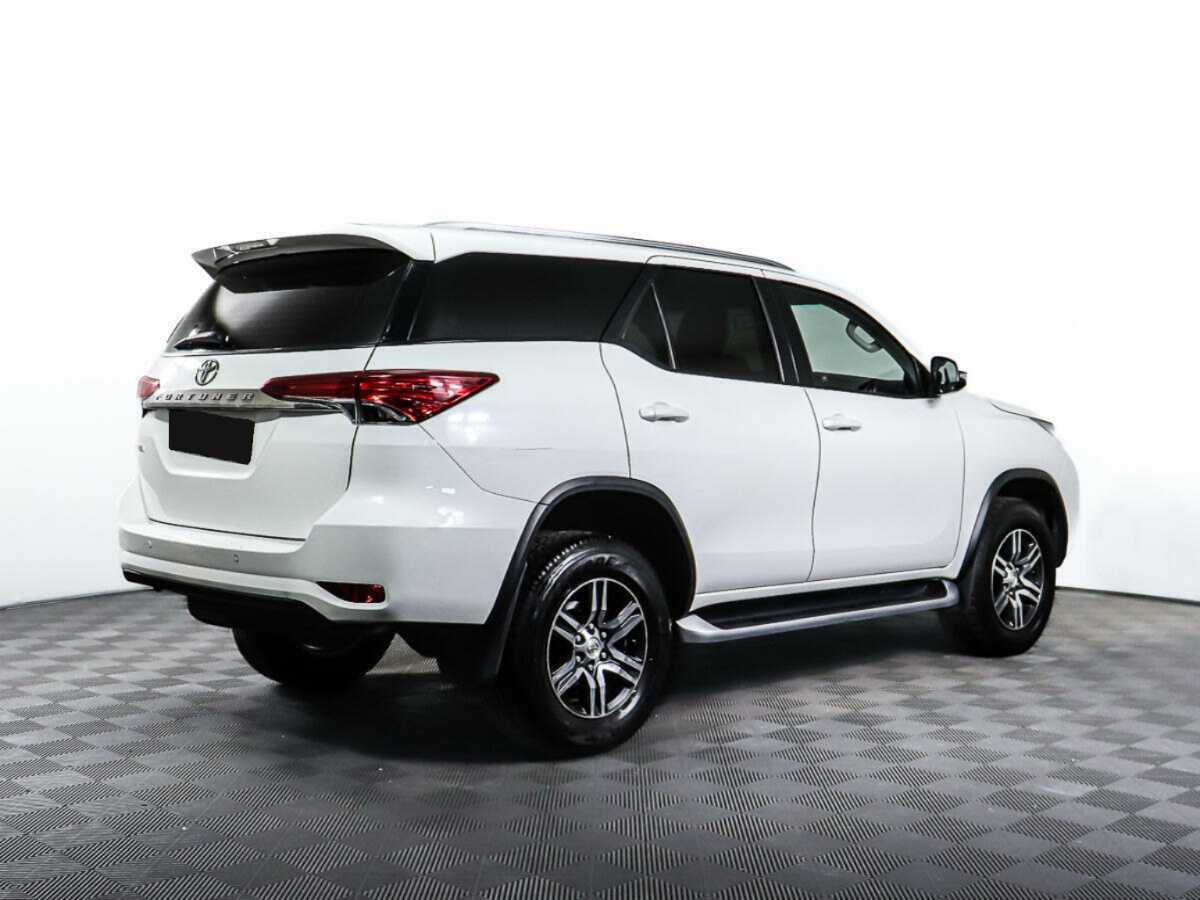 Купить Toyota Fortuner, 2017, 135 804 км, фото №4
