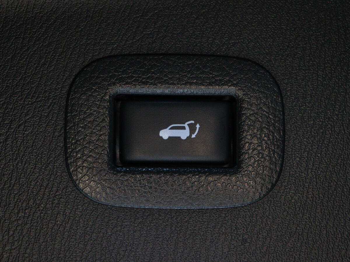 Купить Infiniti QX80, 2018, 90 000 км, фото №19