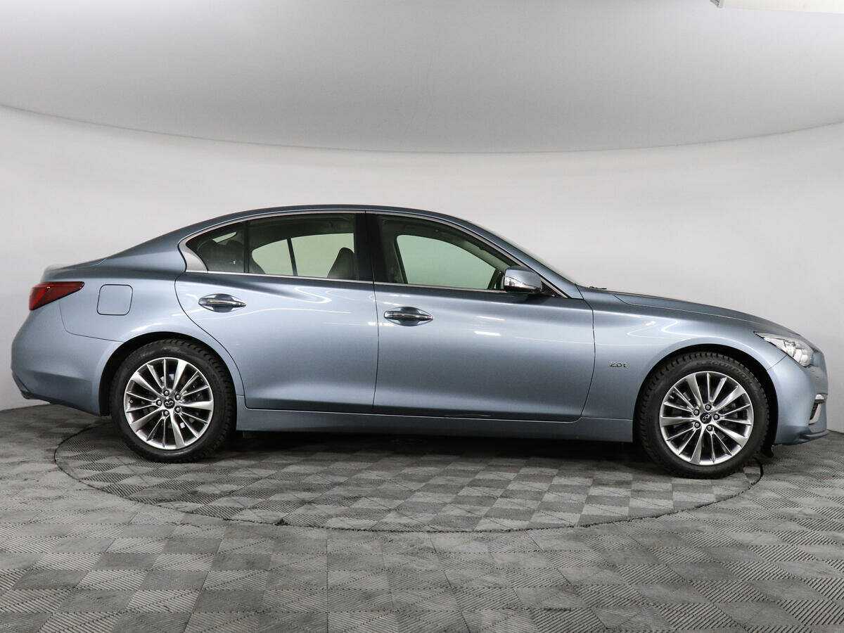 Купить Infiniti Q50, 2017, 35 815 км, фото №4
