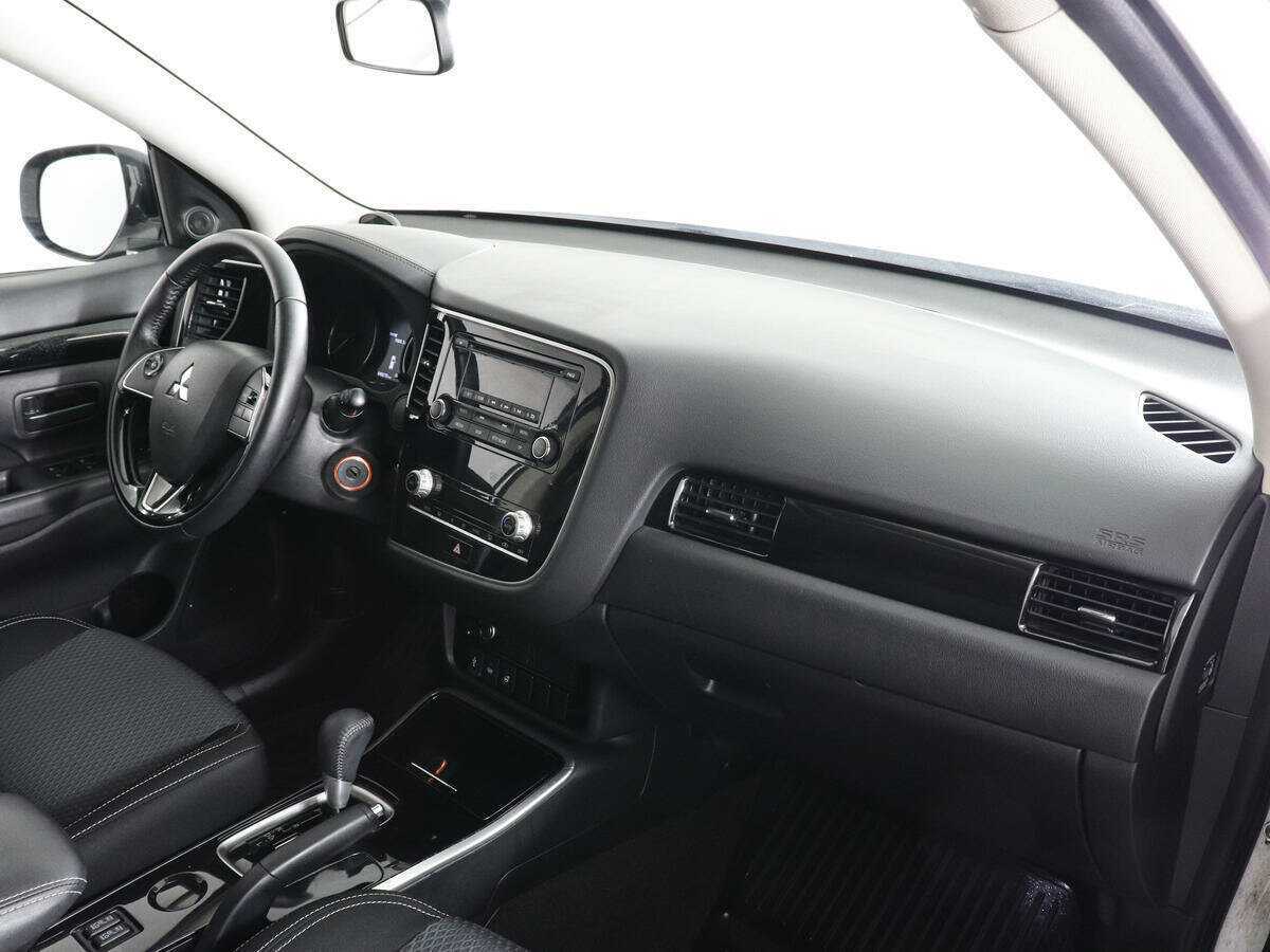 Купить Mitsubishi Outlander, 2020, 49 213 км, фото №8