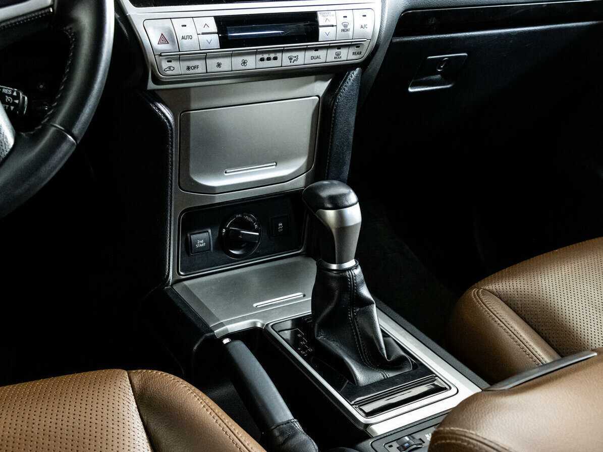 Купить Toyota Land Cruiser Prado, 2021, 57 622 км, фото №10